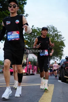 Runner Photo 4195094