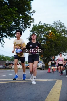 Runner Photo 4195111