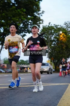 Runner Photo 4195114