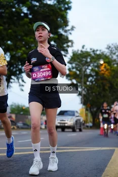 Runner Photo 4195118