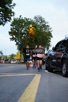 Runner Photo 4195120