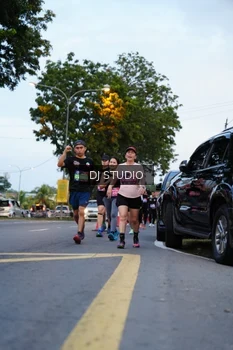 Runner Photo 4195125