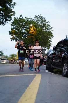 Runner Photo 4195128