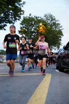 Runner Photo 4195140