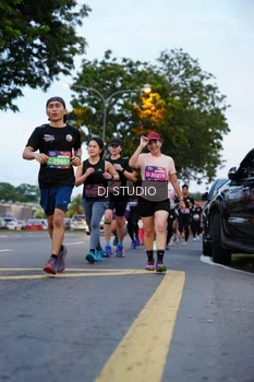 Runner Photo 4195142
