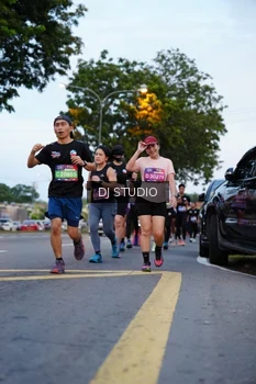 Runner Photo 4195143