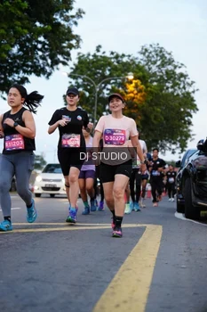 Runner Photo 4195149