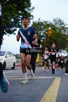 Runner Photo 4195177