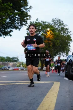 Runner Photo 4195192