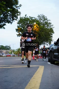 Runner Photo 4195194