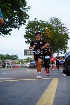 Runner Photo 4195277