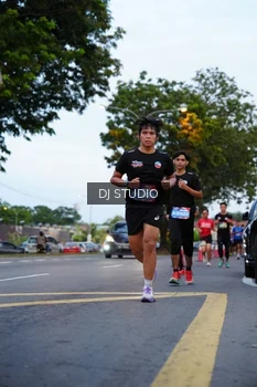 Runner Photo 4195279