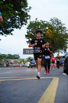 Runner Photo 4195281