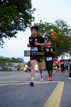Runner Photo 4195287