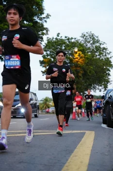 Runner Photo 4195307