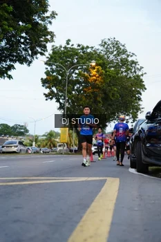 Runner Photo 4195318