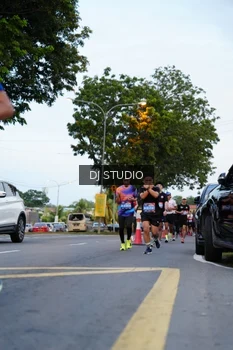 Runner Photo 4195343