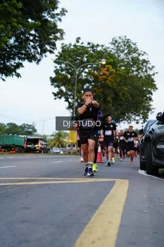 Runner Photo 4195360