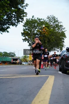 Runner Photo 4195362