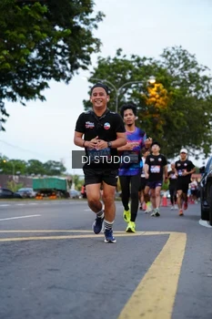 Runner Photo 4195369