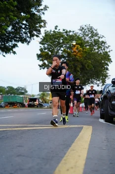 Runner Photo 4195370