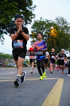 Runner Photo 4195371