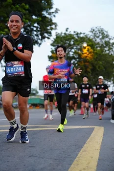 Runner Photo 4195374