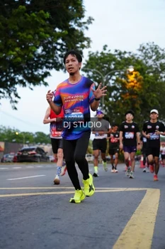 Runner Photo 4195376
