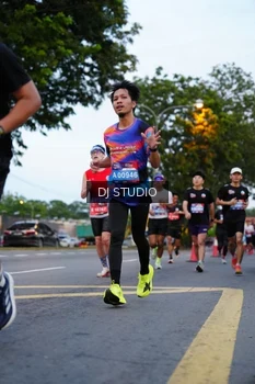 Runner Photo 4195377