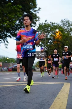 Runner Photo 4195379