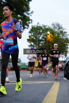 Runner Photo 4195391