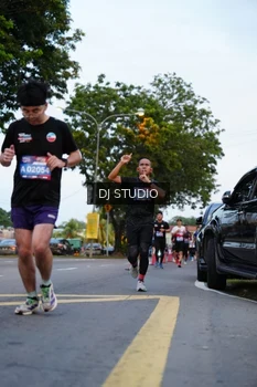 Runner Photo 4195403