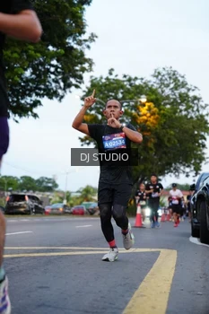 Runner Photo 4195406