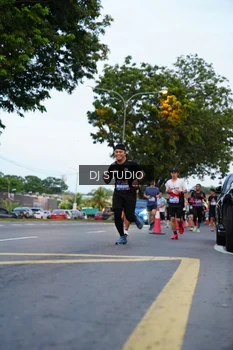 Runner Photo 4195420