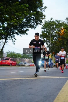 Runner Photo 4195428
