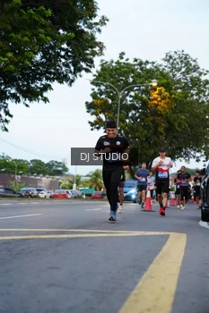 Runner Photo 4195432