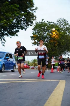 Runner Photo 4195439