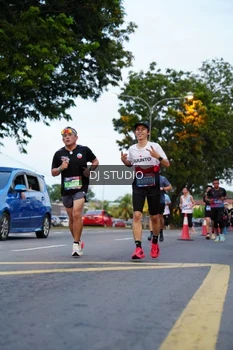 Runner Photo 4195443