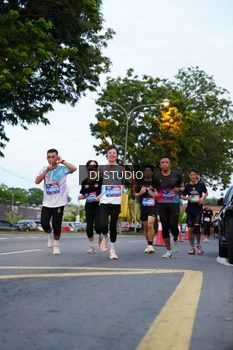 Runner Photo 4195469