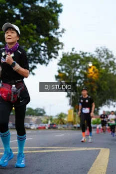 Runner Photo 4195525
