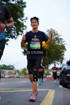 Runner Photo 4195526