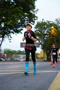 Runner Photo 4195527