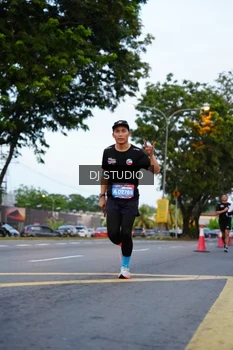 Runner Photo 4195533