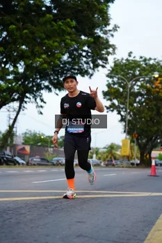 Runner Photo 4195534