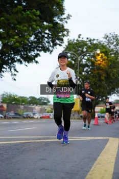 Runner Photo 4195557