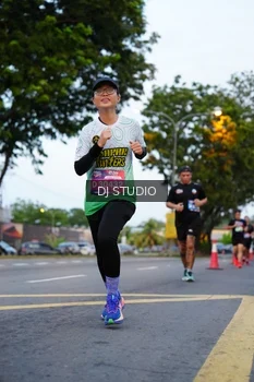 Runner Photo 4195558