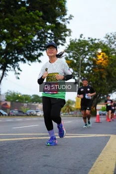 Runner Photo 4195559