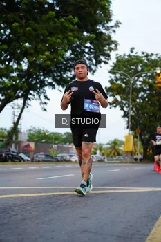 Runner Photo 4195574