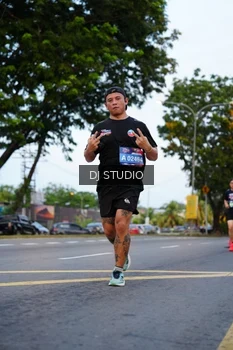 Runner Photo 4195575
