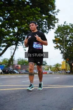 Runner Photo 4195577